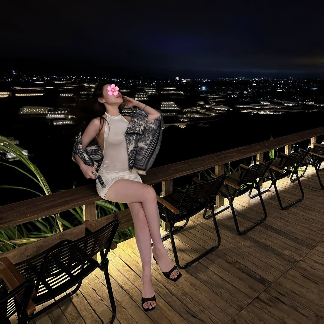 DIỆU LINH - CỰC PHẨM BÁN CHUYÊN MỚI ĐI LÀM