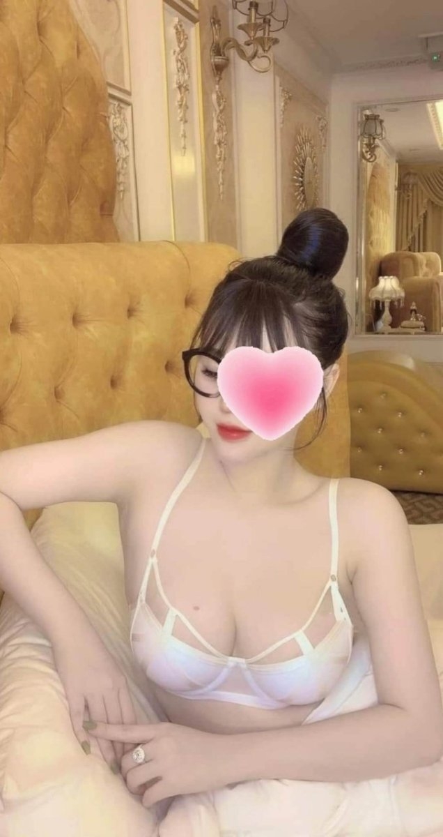 Gia Hân - Gái Xinh Duyên Dâm - Vú To Body Gợi Tình - Cảm Xúc Ngất Ngây - Hưng Phấn Ngập Tràn